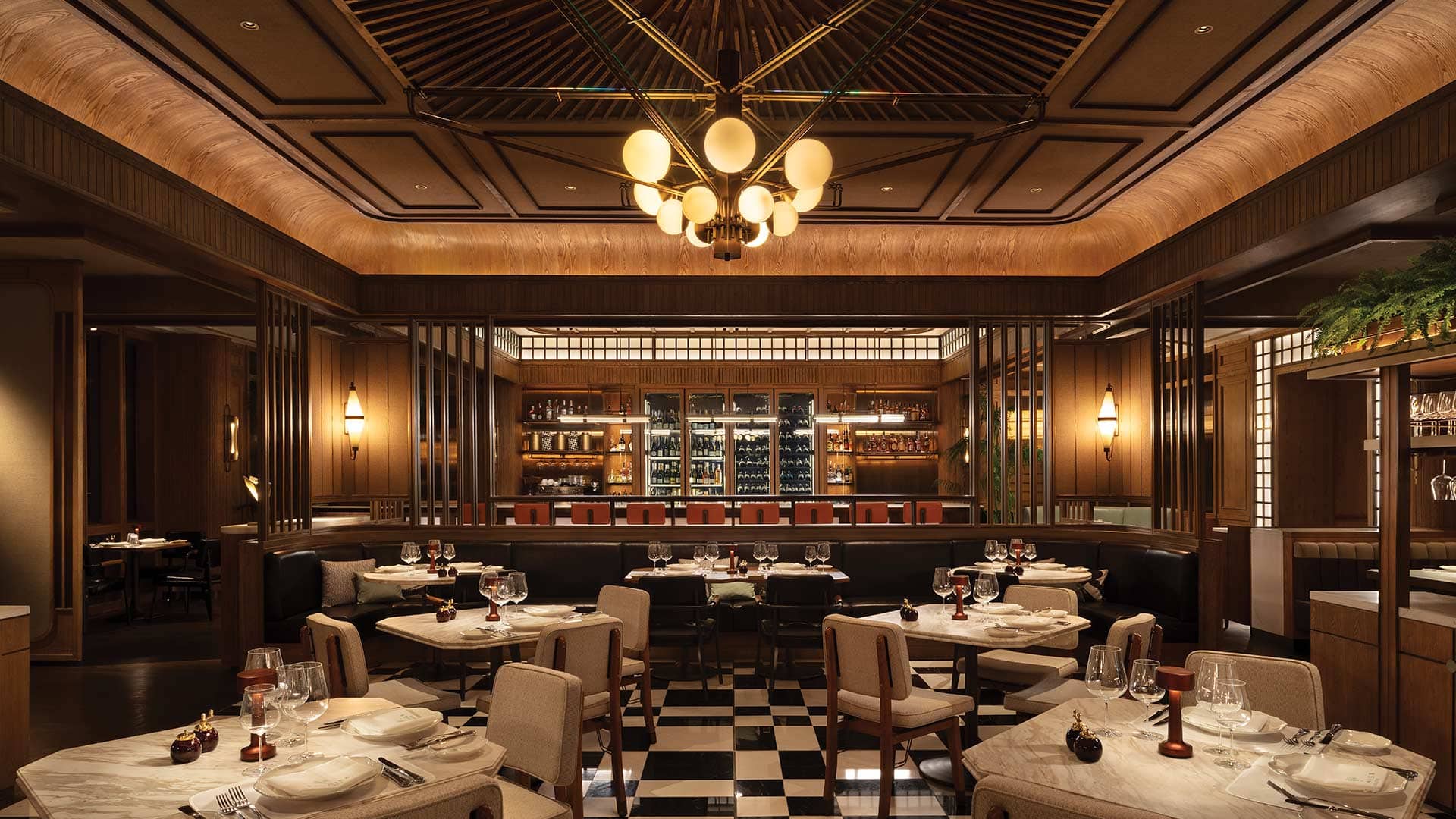 photo-gallery-hospitality-entertainment-four-seasons-hotel-bangkok-chao-phraya-river-04